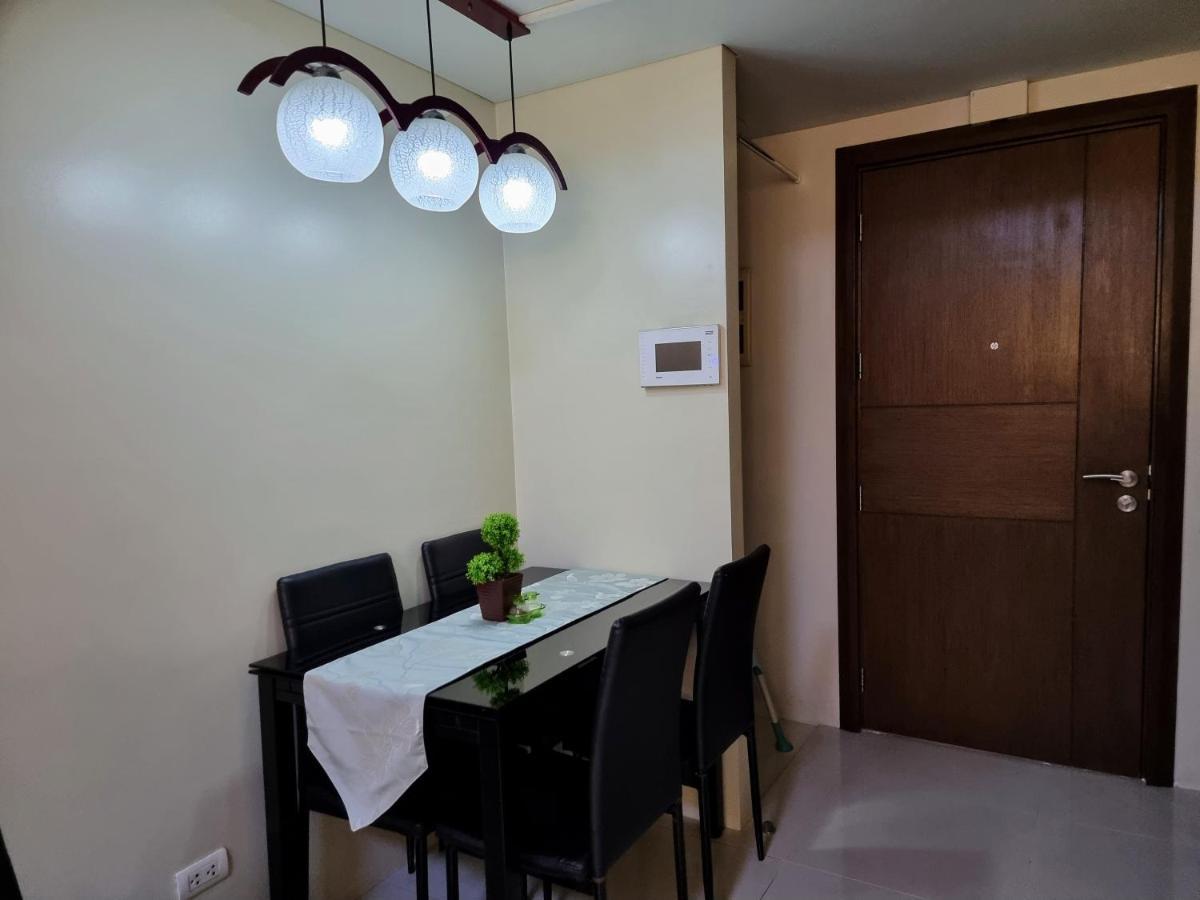 One Palm Tree Villas Condo Across Naia Terminal 3 마닐라 외부 사진
