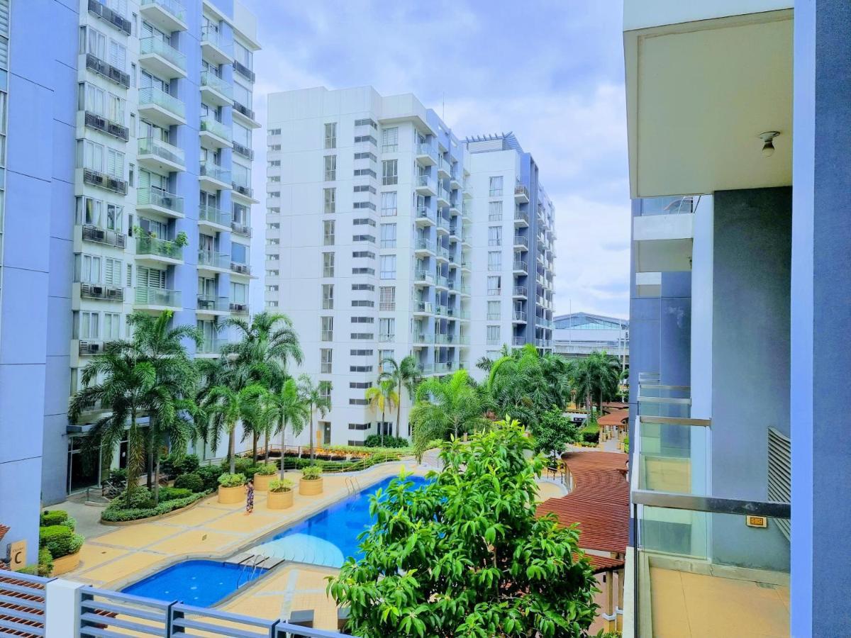One Palm Tree Villas Condo Across Naia Terminal 3 마닐라 외부 사진