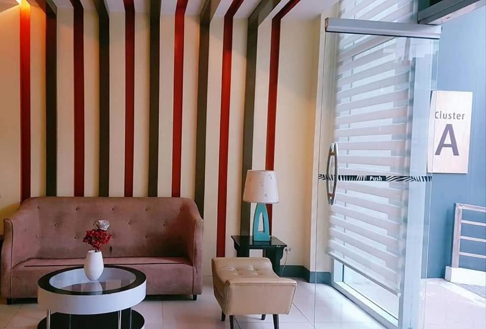 One Palm Tree Villas Condo Across Naia Terminal 3 마닐라 외부 사진