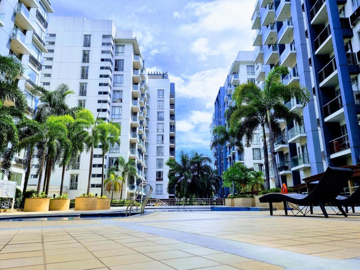 One Palm Tree Villas Condo Across Naia Terminal 3 마닐라 외부 사진