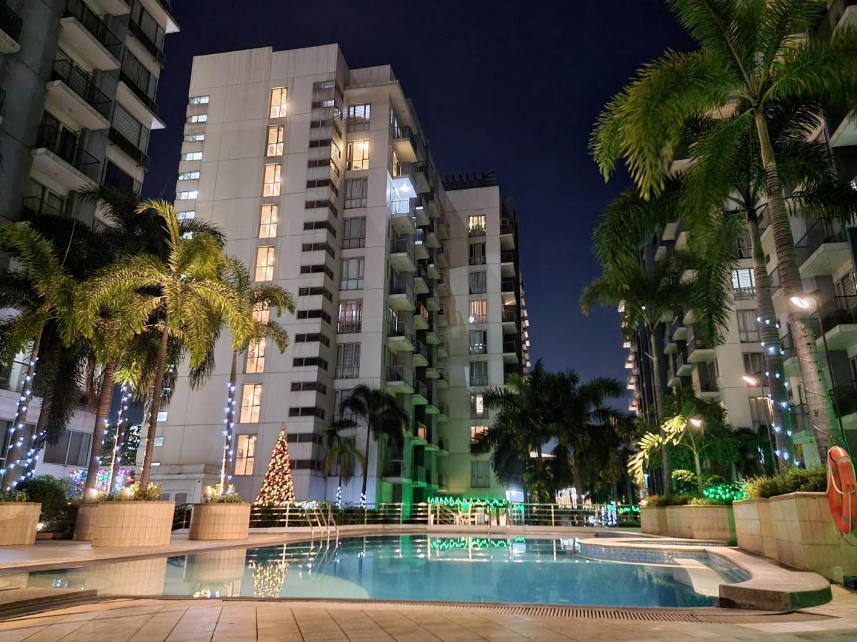 One Palm Tree Villas Condo Across Naia Terminal 3 마닐라 외부 사진