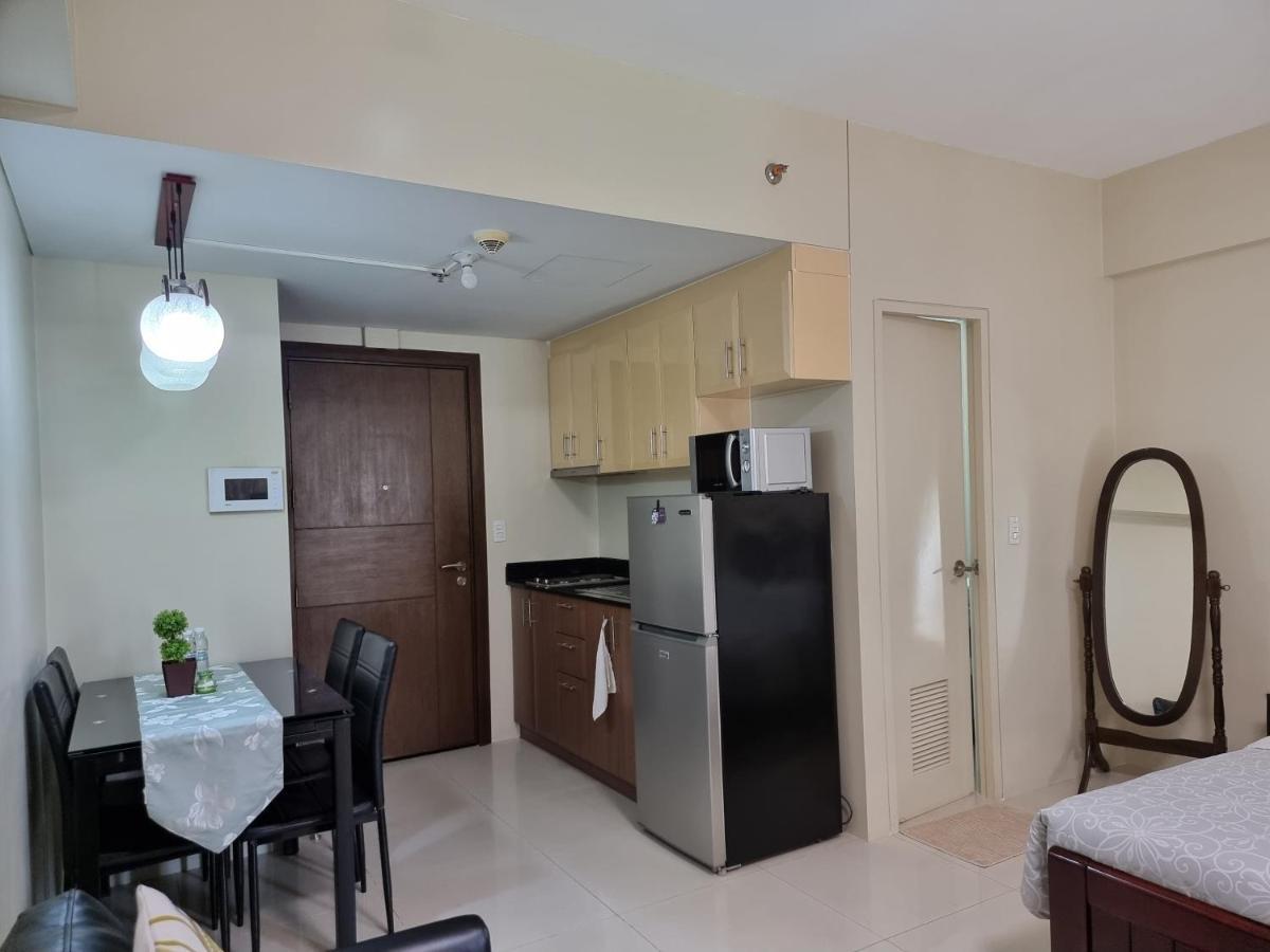One Palm Tree Villas Condo Across Naia Terminal 3 마닐라 외부 사진