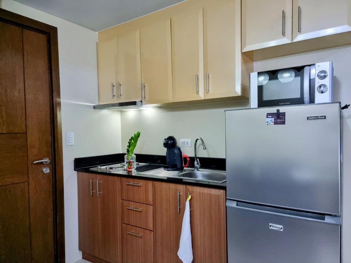 One Palm Tree Villas Condo Across Naia Terminal 3 마닐라 외부 사진