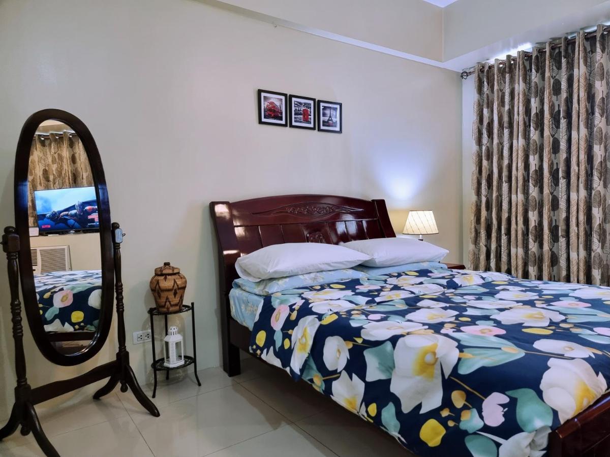 One Palm Tree Villas Condo Across Naia Terminal 3 마닐라 외부 사진