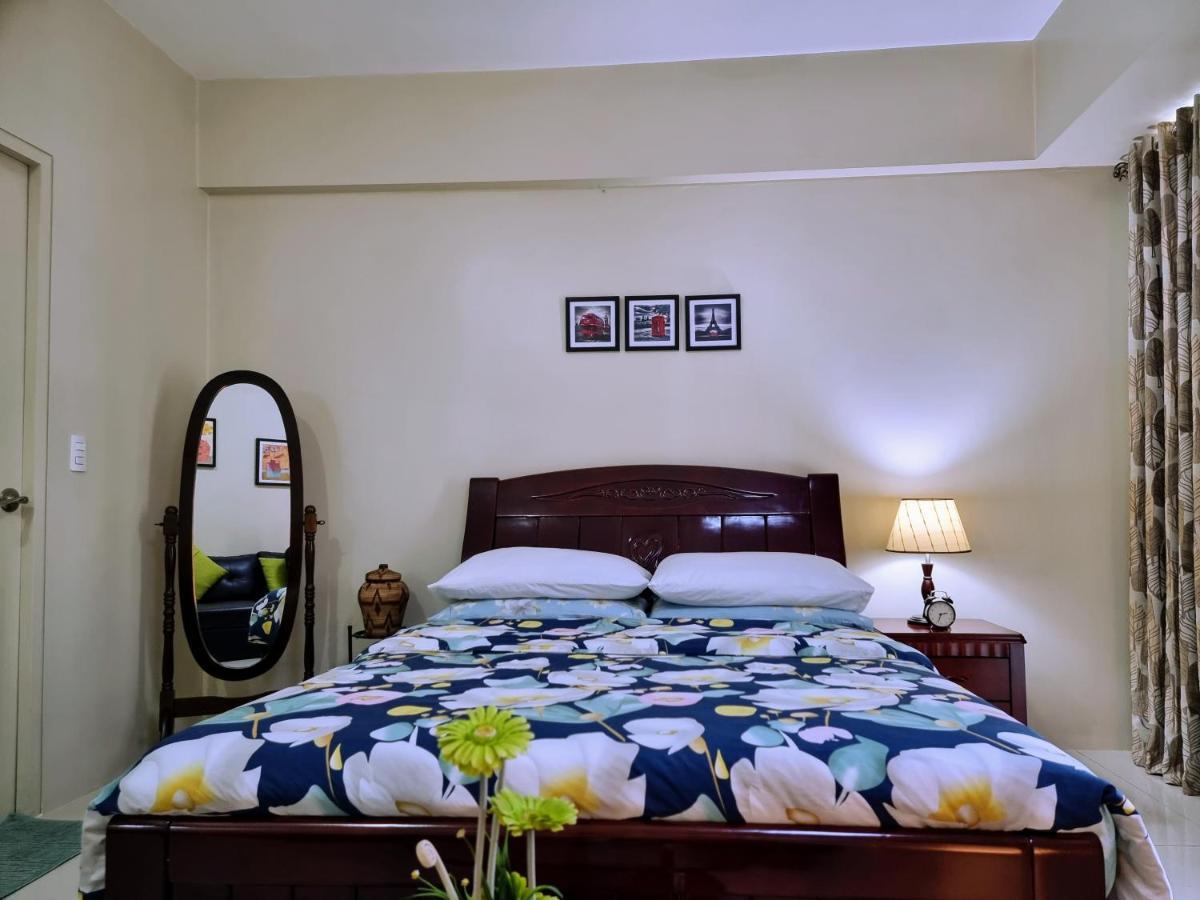 One Palm Tree Villas Condo Across Naia Terminal 3 마닐라 외부 사진
