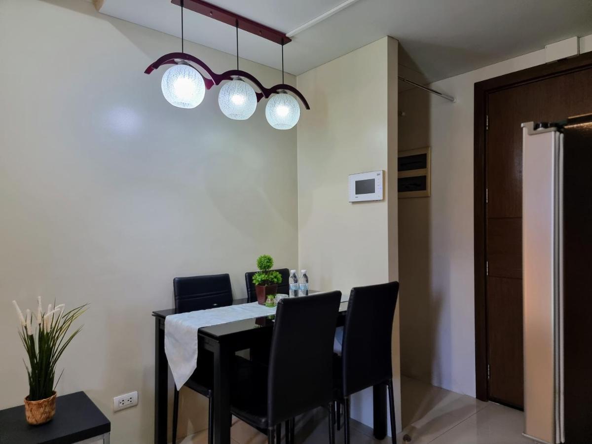 One Palm Tree Villas Condo Across Naia Terminal 3 마닐라 외부 사진