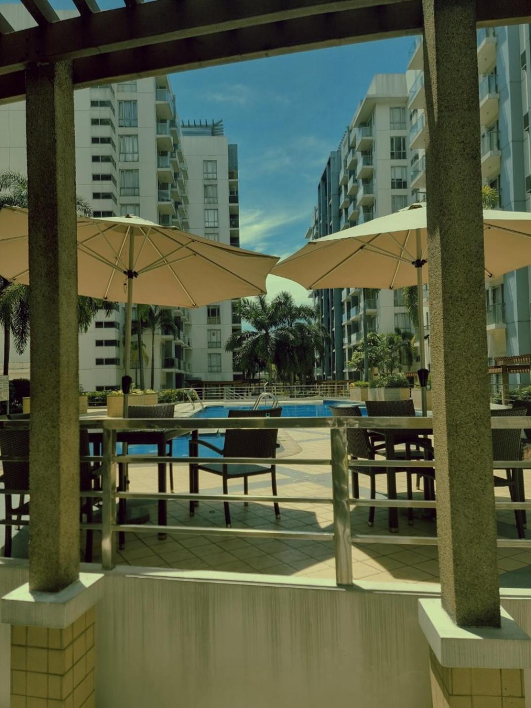 One Palm Tree Villas Condo Across Naia Terminal 3 마닐라 외부 사진
