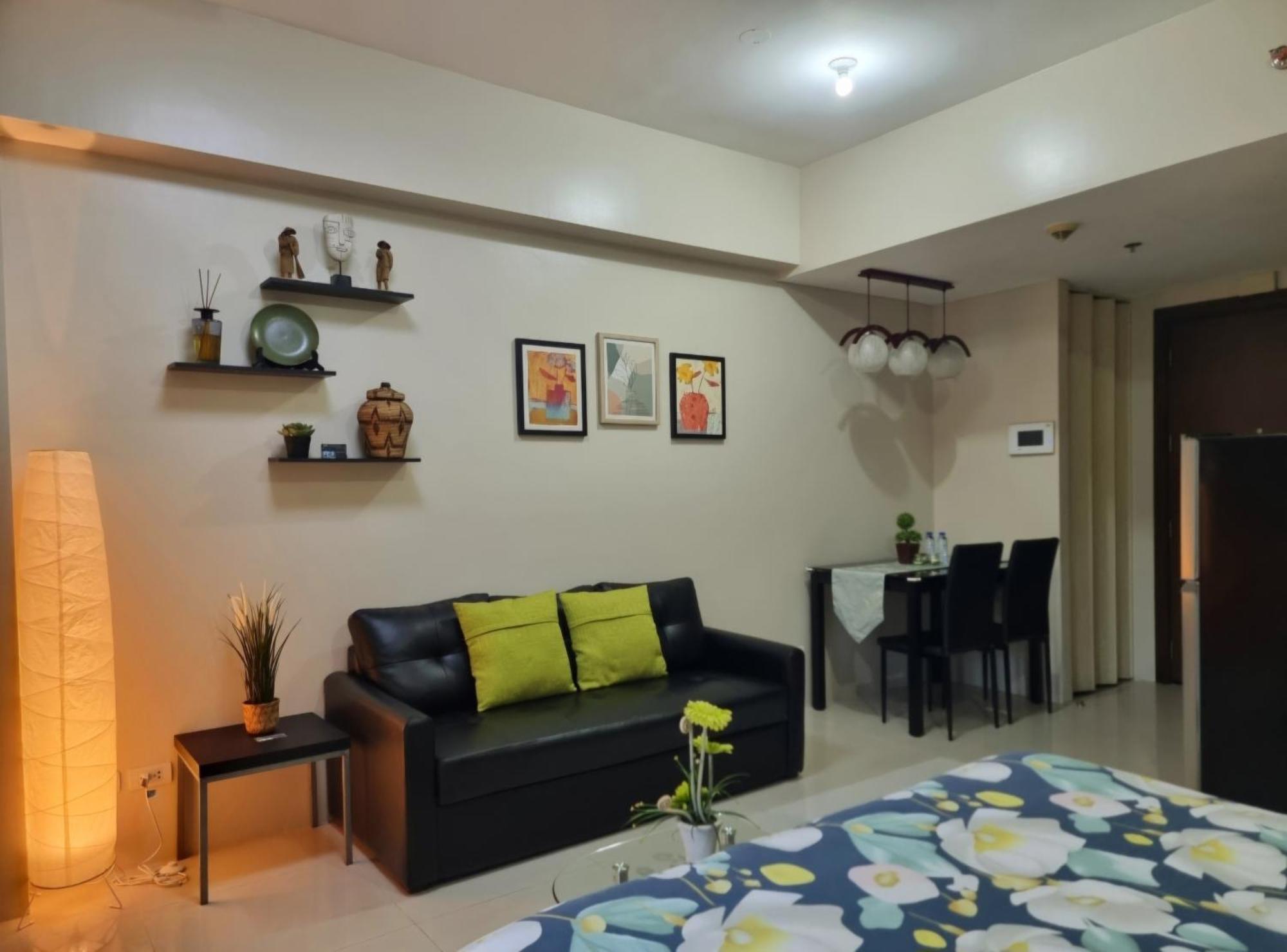 One Palm Tree Villas Condo Across Naia Terminal 3 마닐라 외부 사진